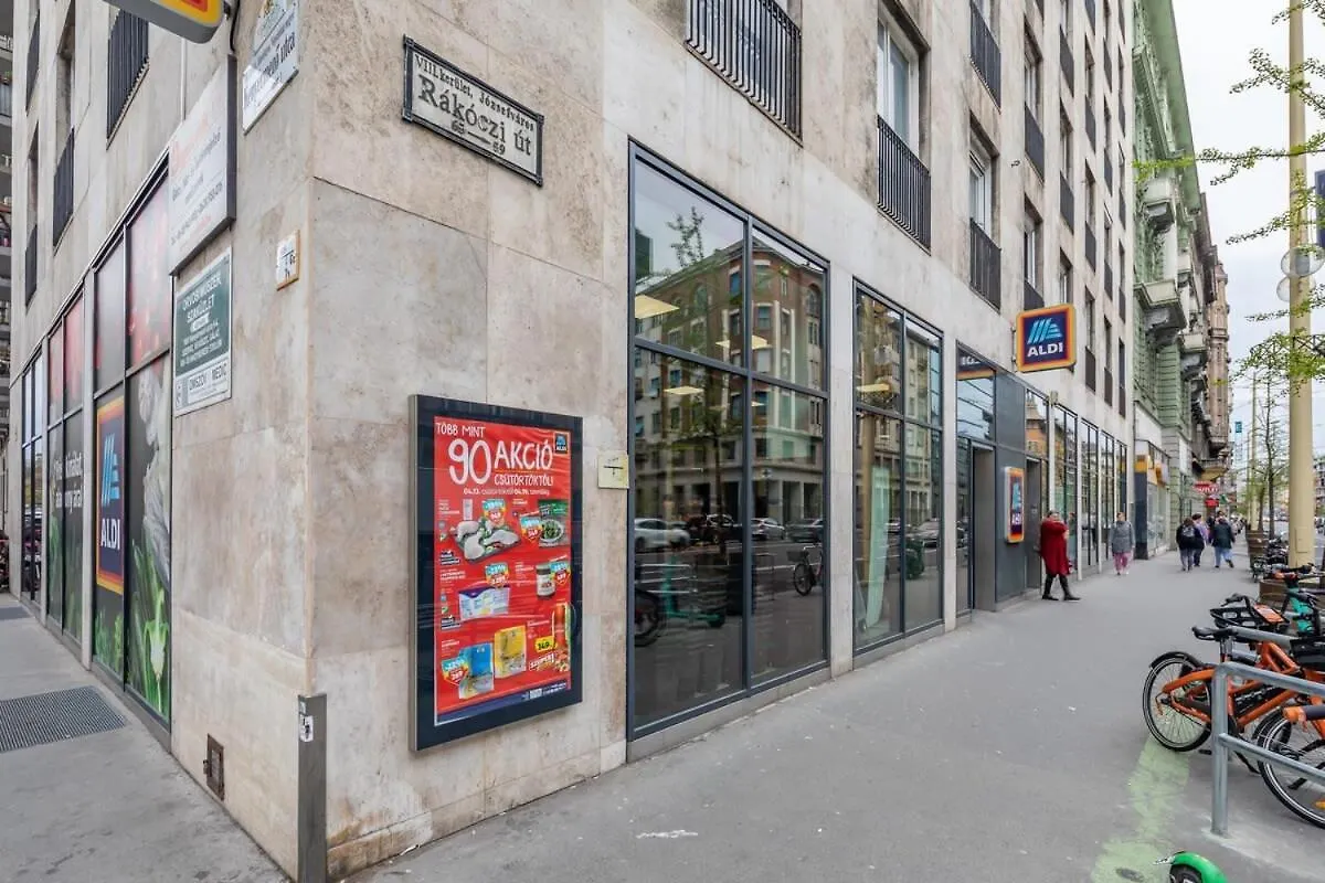 Simple Central Stay Budapest Appartamento